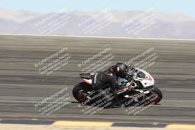 media/May-10-2025-Race Pace (Sat) [[db32fef2da]]/Vested/3-Bowl Set 1 (9am)/